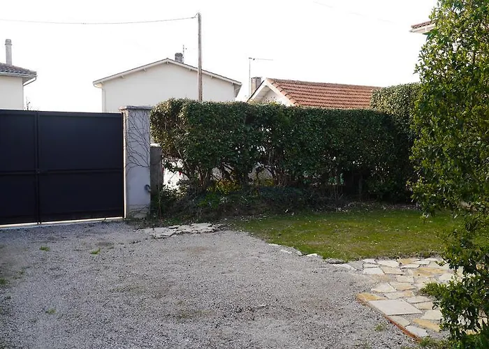 بيت للعطل Du Corupsis *